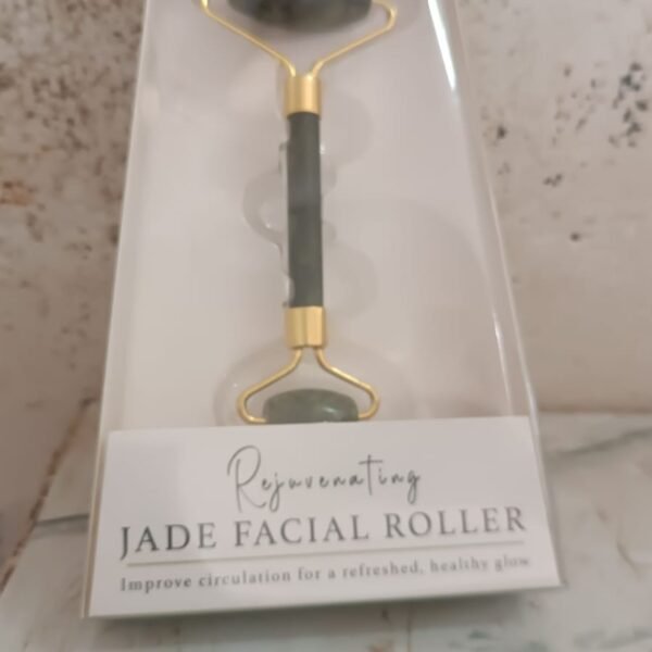 fca7d127-df28-47d7-b5b7-734833580d72.jpg Dual-Headed Jade Facial Massage Roller (1 Pc)