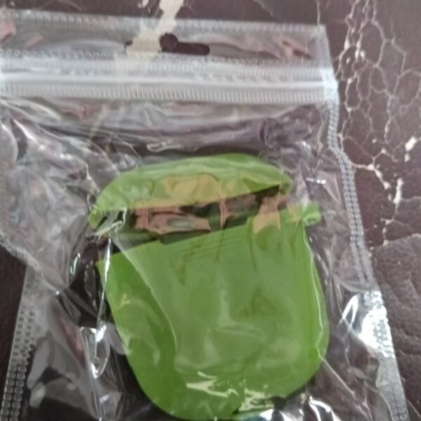 Silicone Shockproof Protection Wireless Headphones Carrying Box Cover Metal Keychain