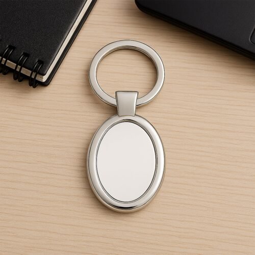 Elegant Oval Shape Metal Keychain for Personal Use
