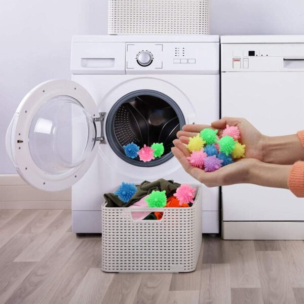 laundry-washing-balls-02_56603397-e5b9-45e5-b5c1-89a0265b9591.jpg Reusable Laundry Washing Balls (mix Color / 50 Pcs Set)