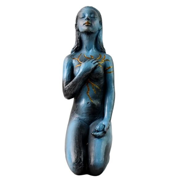 Elegant Resin Kneeling Woman Decorative Statue (1 Pc)