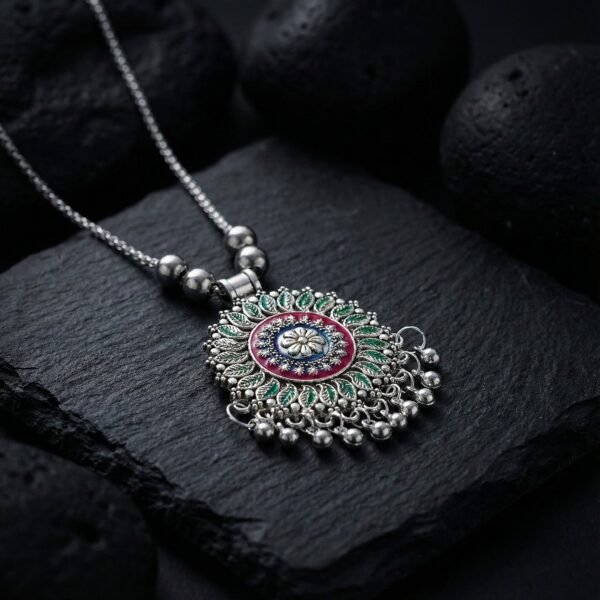 Antique Silver-Tone Oxidized Floral Mandala Pendant Necklace (1 Pc)