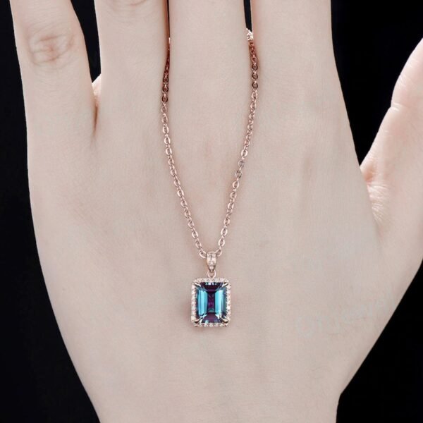 Stone Pendant Necklace Chain Set with Earrings (1 Set / Mix Color & Design)