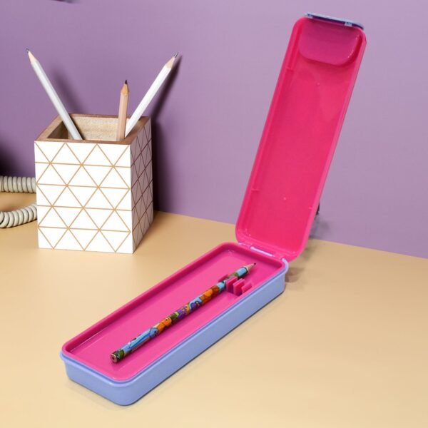 pencil-box-03_7ba47fd2-7a04-4733-af92-0c48d8aab5a4.jpg Stylish Cartoon Printed Hard Top Pencil Box for Kids (1 Pc / Mix Design)