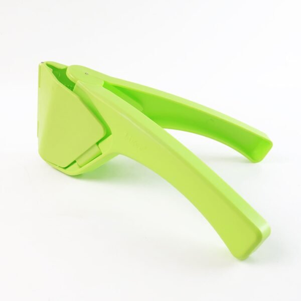 Liger Plastic Manual Handheld Lemon & Orange Squeezer Juice (1 Pc)