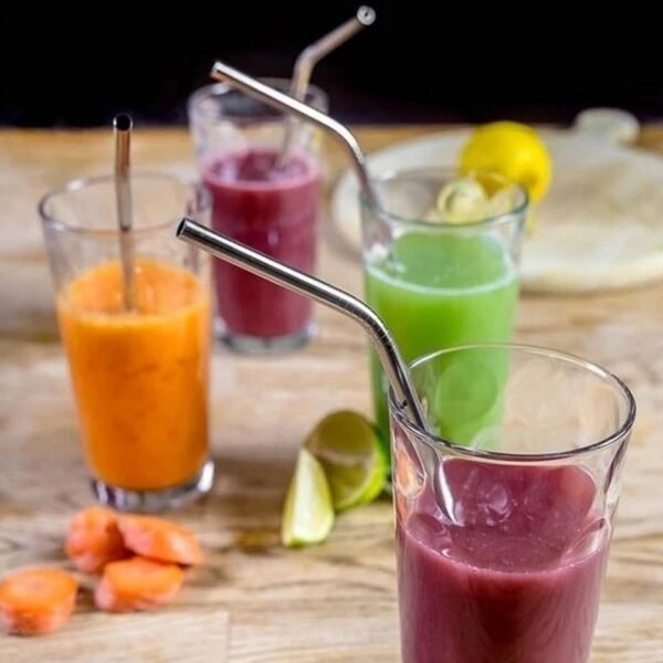 straws-02.jpg Set of 4 Stainless Steel Straws & Brush (2 Straight straws, 2 Bent straws, 1 Brush)